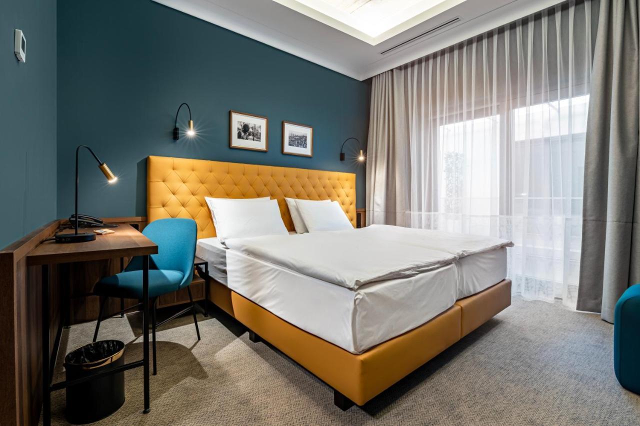 Palatinus Boutique Hotel Pecs Bagian luar foto