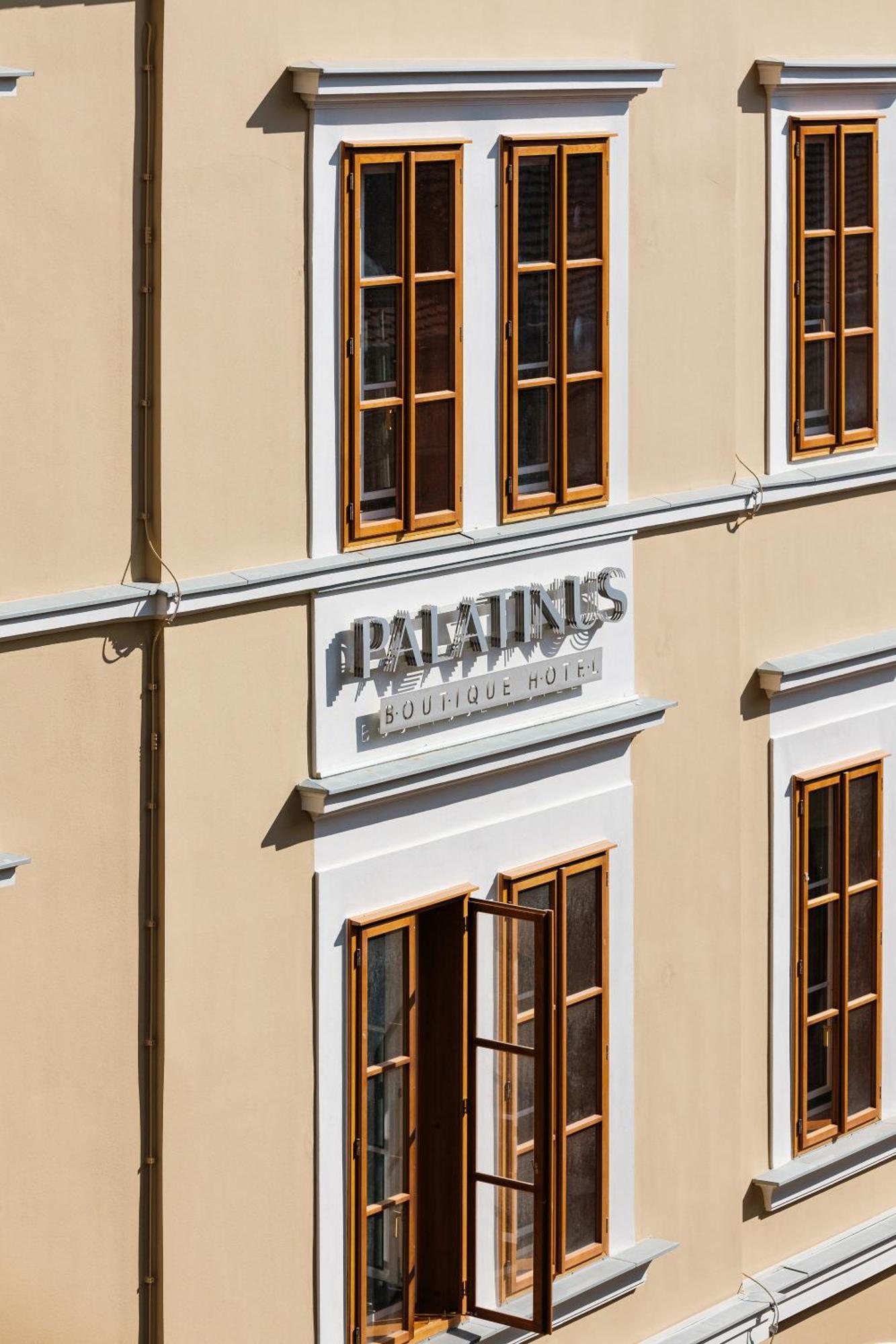 Palatinus Boutique Hotel Pecs Bagian luar foto